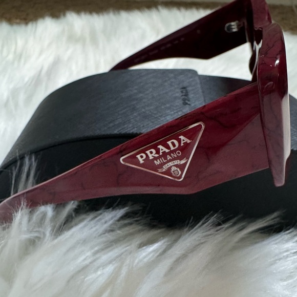 NWT Prada PR13ZS 15D08S Etruscan Marble Red Cat Eye Women Sunglasses - Picture 7 of 15